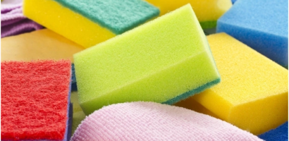 Vì sao nên đặt miếng bọt biển trong tủ lạnh?