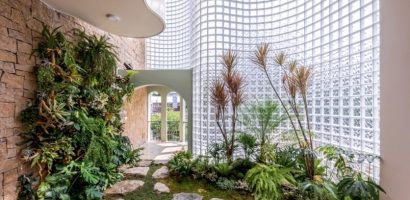 Gạch kính – xu hướng vật liệu tạo điểm nhấn cho ngôi nhà